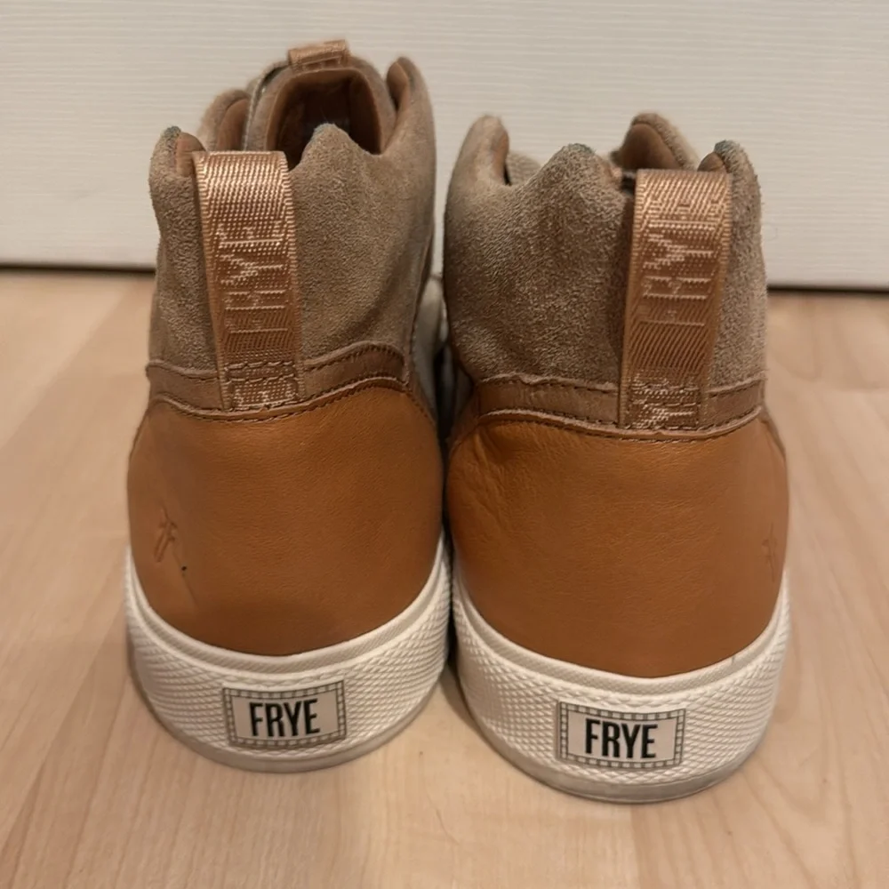 Frye Gia Lug Trail Sneaker Shoe in Beige Multi Leather And Canvas - Women’s 9 - Picture 5 of 8